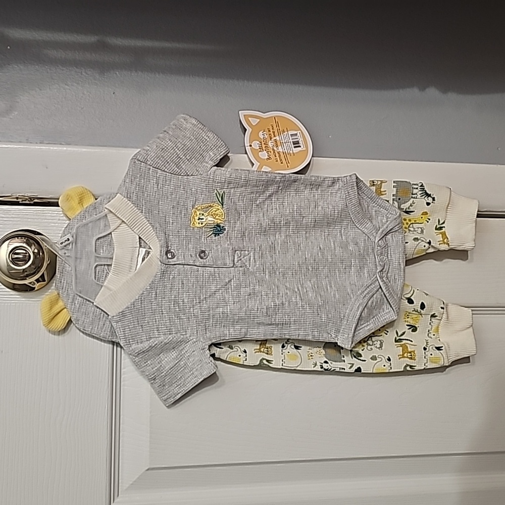 NWT Little Beginings 0-3m 3pc set one-sie, pants, and hat